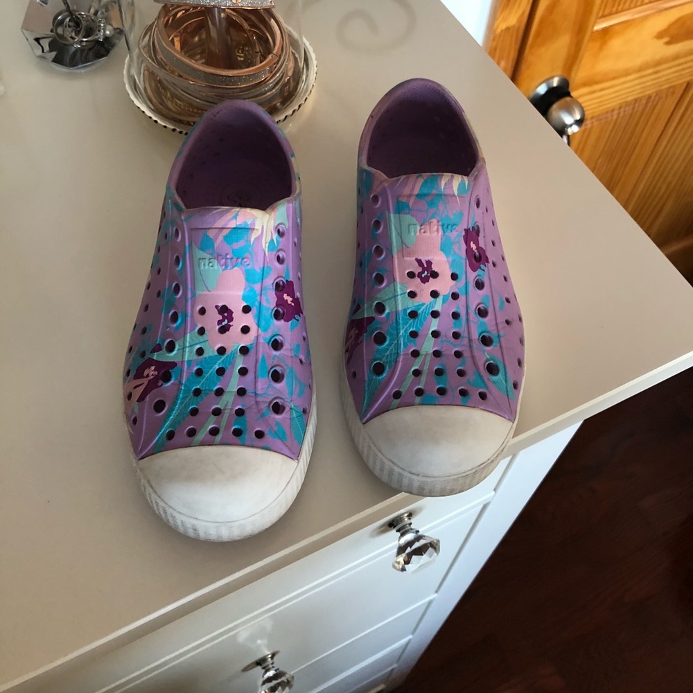 Native- size 12 girls, purple.